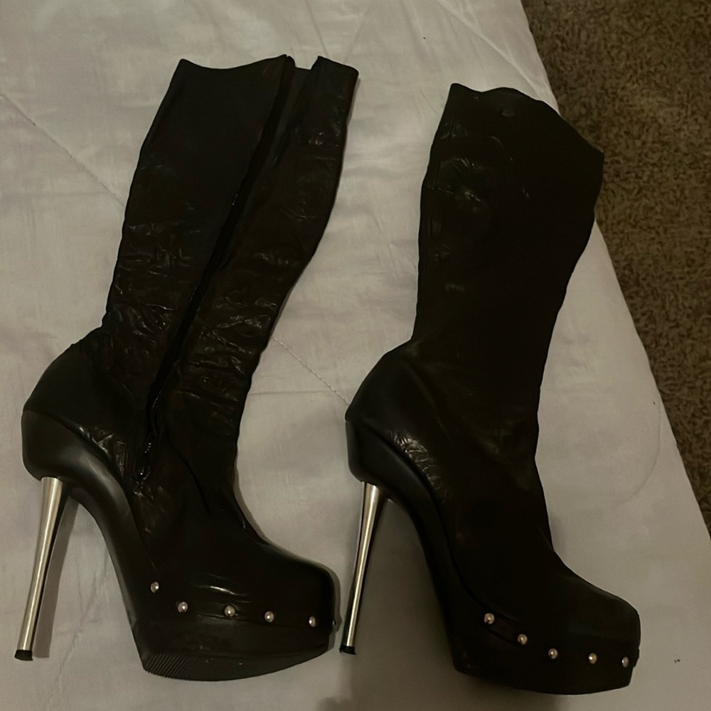 Botas un uso , marca XTC MELROSE  tacón de metal